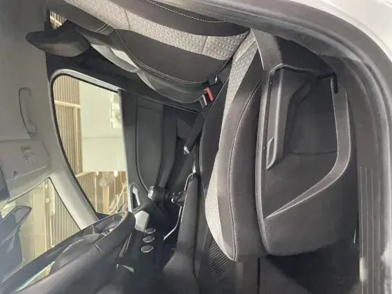 RENAULT CLIO V - voiture d'occasion - Photo 17