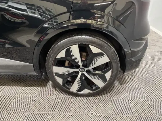 RENAULT MEGANE V - voiture d'occasion - Photo 24