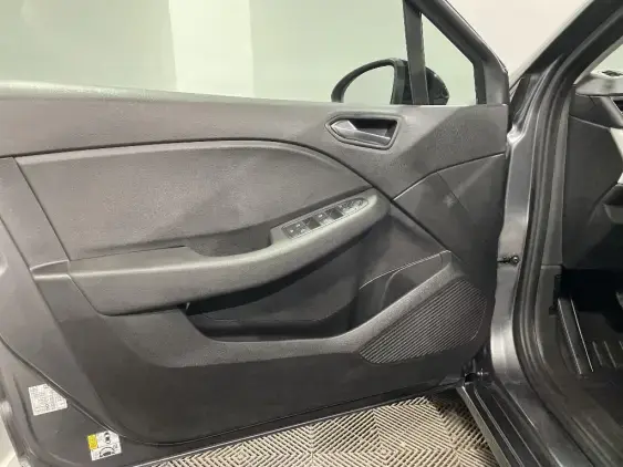 RENAULT CLIO V - voiture d'occasion - Photo 19