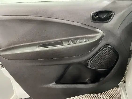 RENAULT ZOE - voiture d'occasion - Photo 17