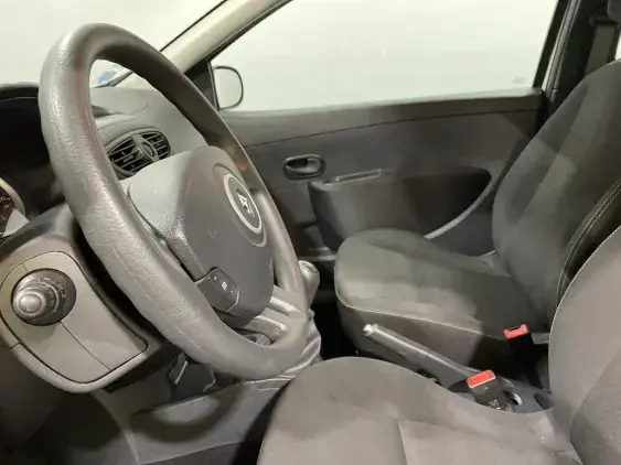 RENAULT CLIO III SOCIETE - voiture d'occasion - Photo 14