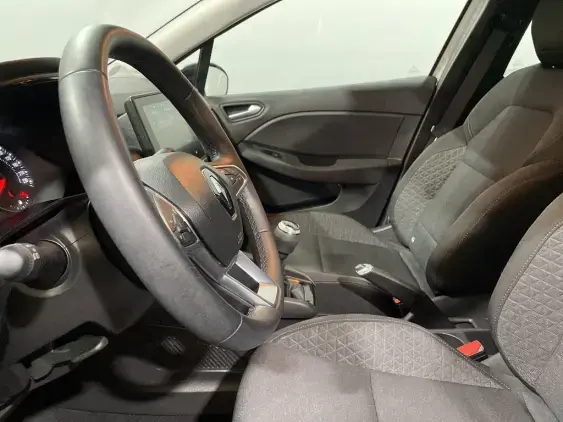 RENAULT CLIO V - voiture d'occasion - Photo 18