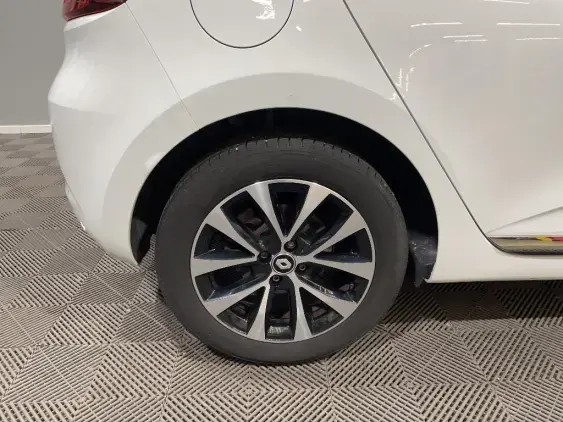 RENAULT CLIO V - voiture d'occasion - Photo 25