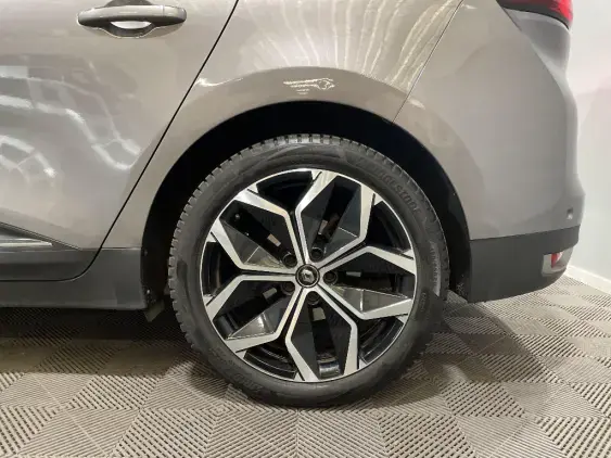 RENAULT SCENIC IV - voiture d'occasion - Photo 24