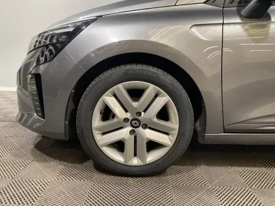 RENAULT CLIO V - voiture d'occasion - Photo 23