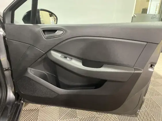 RENAULT CLIO V - voiture d'occasion - Photo 20