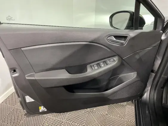 RENAULT CLIO V - voiture d'occasion - Photo 19