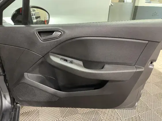 RENAULT CLIO V - voiture d'occasion - Photo 20