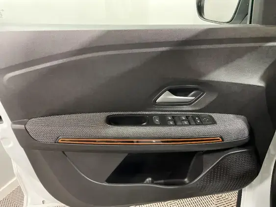 DACIA SANDERO III - voiture d'occasion - Photo 19