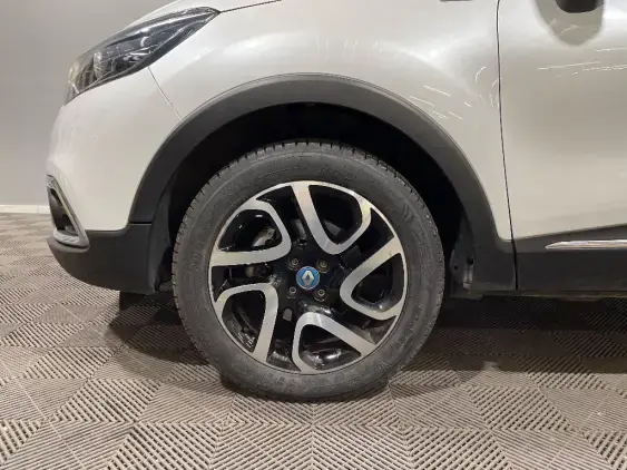 RENAULT CAPTUR - voiture d'occasion - Photo 23