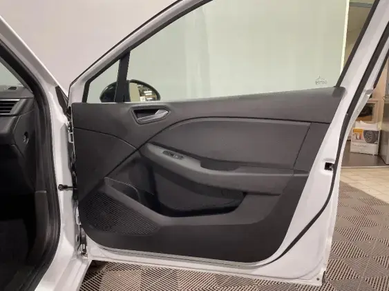 RENAULT CLIO V - voiture d'occasion - Photo 20
