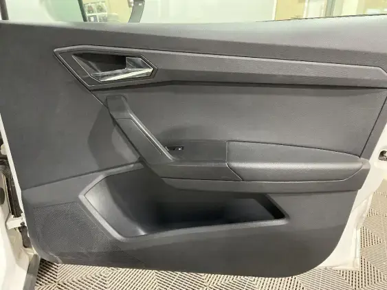 SEAT ARONA - voiture d'occasion - Photo 19