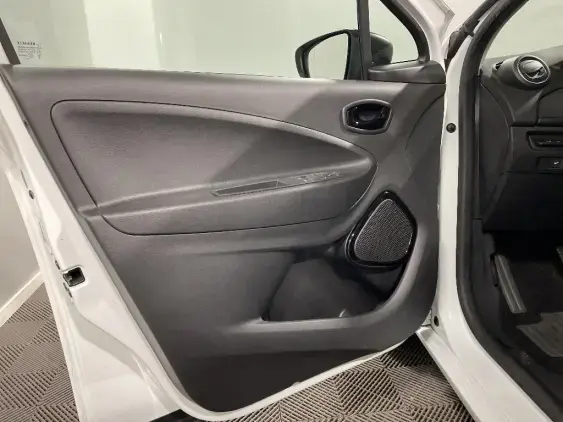RENAULT ZOE - voiture d'occasion - Photo 18