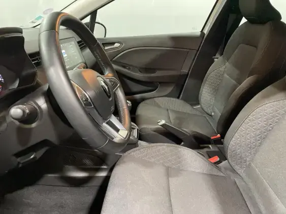 RENAULT CLIO V - voiture d'occasion - Photo 17