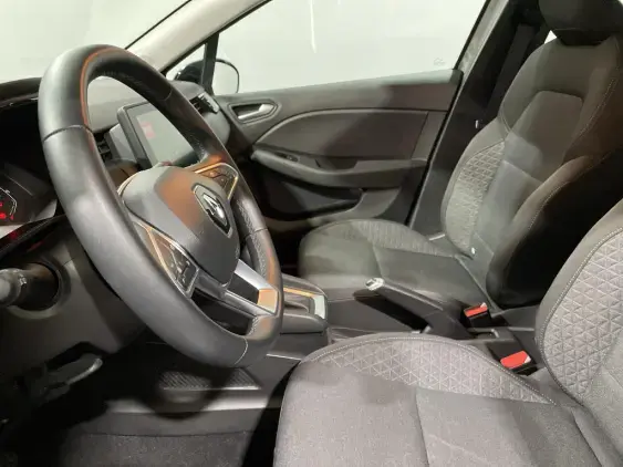 RENAULT CLIO V - voiture d'occasion - Photo 18