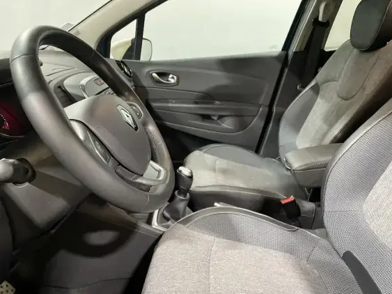 RENAULT CAPTUR - voiture d'occasion - Photo 18