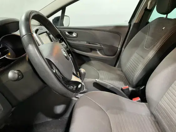 RENAULT CLIO IV - voiture d'occasion - Photo 18