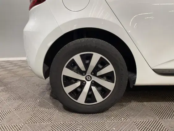 RENAULT CLIO V - voiture d'occasion - Photo 25