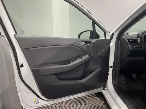 RENAULT CLIO V - voiture d'occasion - Photo 19