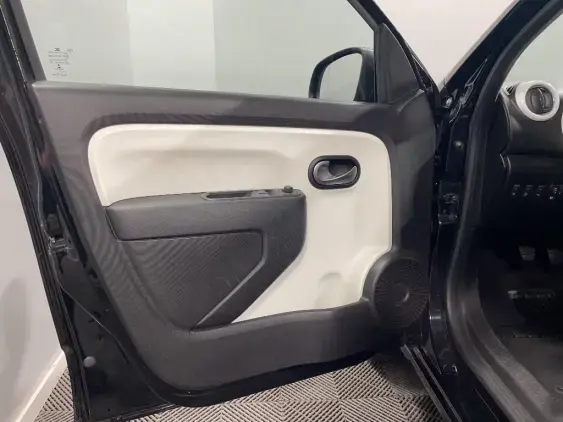 RENAULT TWINGO III - voiture d'occasion - Photo 18