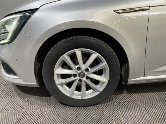 RENAULT MEGANE IV - voiture d'occasion - Photo 23