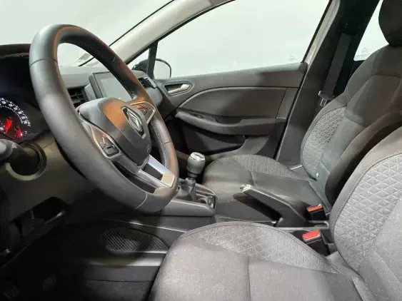 RENAULT CLIO V - voiture d'occasion - Photo 18