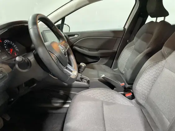 RENAULT CLIO V - voiture d'occasion - Photo 18