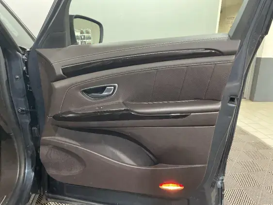 RENAULT ESPACE V - voiture d'occasion - Photo 20