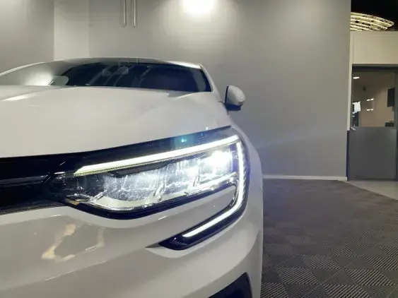 RENAULT MEGANE IV - voiture d'occasion - Photo 22