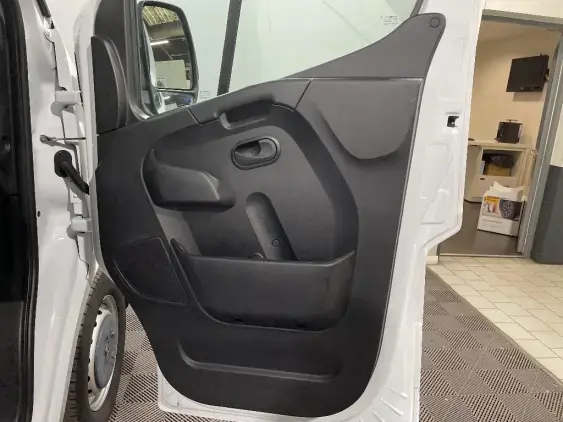 RENAULT MASTER FG III - voiture d'occasion - Photo 19