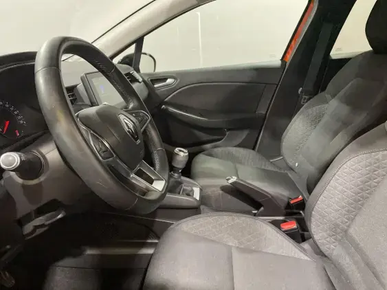 RENAULT CLIO V - voiture d'occasion - Photo 18