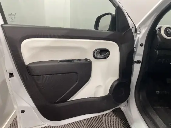 RENAULT TWINGO ELECTRIQUE III - voiture d'occasion - Photo 17