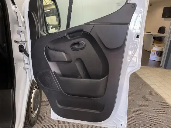 RENAULT MASTER FG III - voiture d'occasion - Photo 17