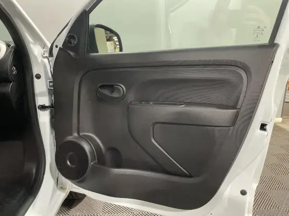 RENAULT TWINGO ELECTRIQUE III - voiture d'occasion - Photo 18