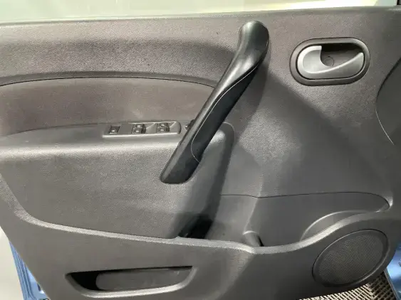 RENAULT KANGOO II - voiture d'occasion - Photo 18