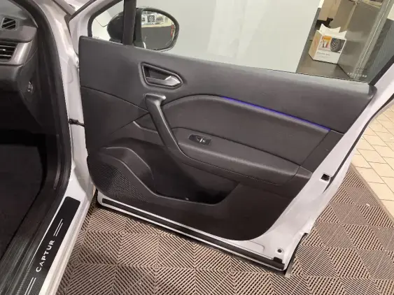 RENAULT CAPTUR II - voiture d'occasion - Photo 20
