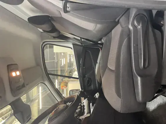 RENAULT TRAFIC FG III - voiture d'occasion - Photo 16