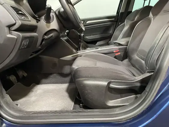 RENAULT MEGANE ESTATE IV - voiture d'occasion - Photo 18