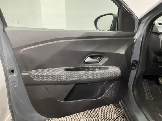 DACIA SANDERO III - voiture d'occasion - Photo 17