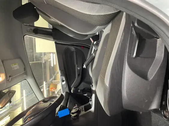 FORD FIESTA VI - voiture d'occasion - Photo 17