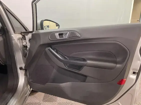 FORD FIESTA VI - voiture d'occasion - Photo 19