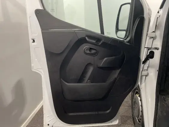 RENAULT MASTER FG III - voiture d'occasion - Photo 18