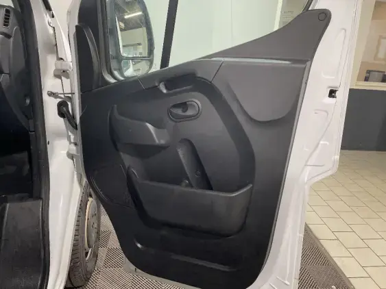RENAULT MASTER FG III - voiture d'occasion - Photo 19