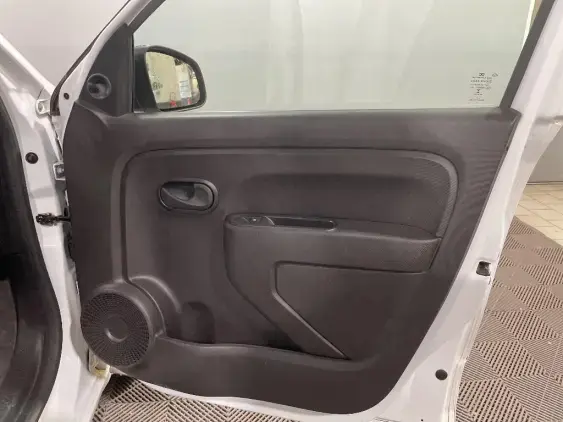RENAULT TWINGO ELECTRIQUE III - voiture d'occasion - Photo 18