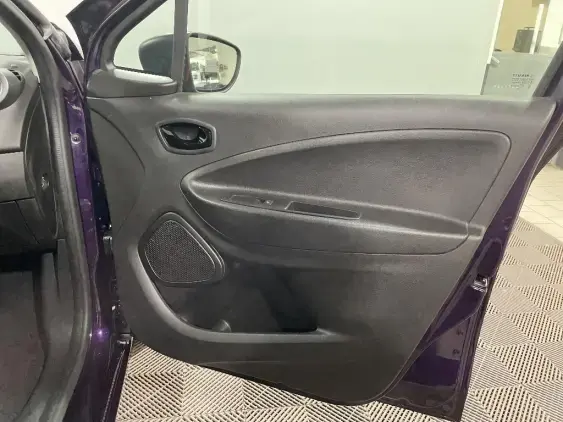 RENAULT ZOE - voiture d'occasion - Photo 19