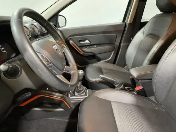 DACIA DUSTER II - voiture d'occasion - Photo 17