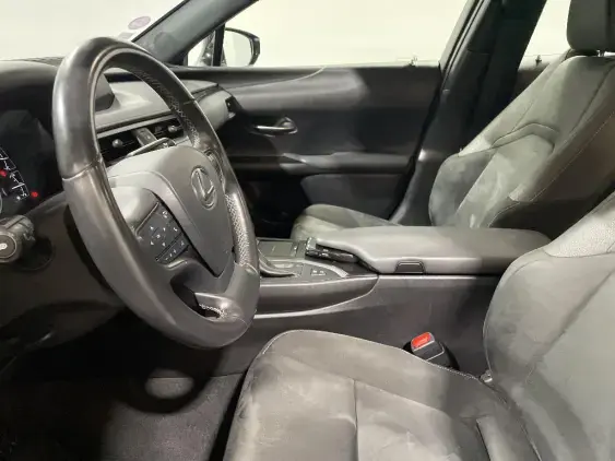 LEXUS UX - voiture d'occasion - Photo 17