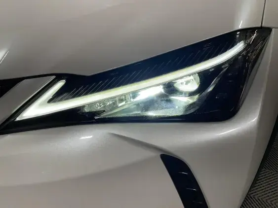 LEXUS UX - voiture d'occasion - Photo 21