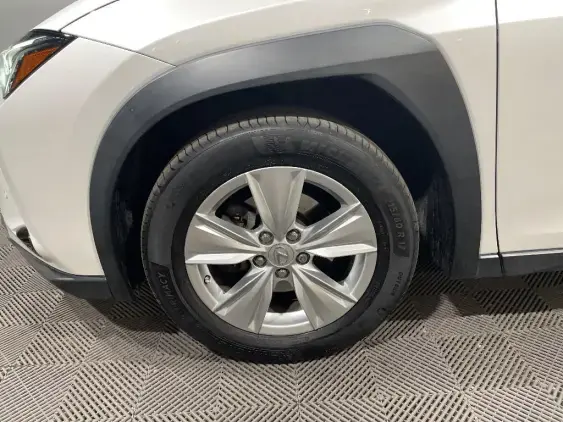 LEXUS UX - voiture d'occasion - Photo 22