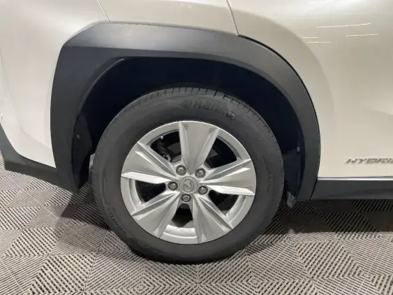 LEXUS UX - voiture d'occasion - Photo 24